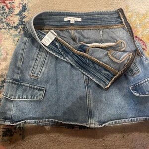 PacSun denim skirt , fun zippers in a dark wash